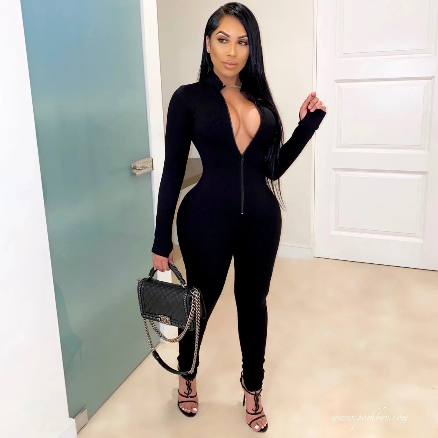 https://ae01.alicdn.com/kf/H6297380cdf7948b7a8ff91df97d12dddx/2020-New-Style-Women-Solid-Color-One-Piece-Jumpsuit-Ladies-Zipper-Front-Long-Sleeve-Fitness-Rompers.jpg