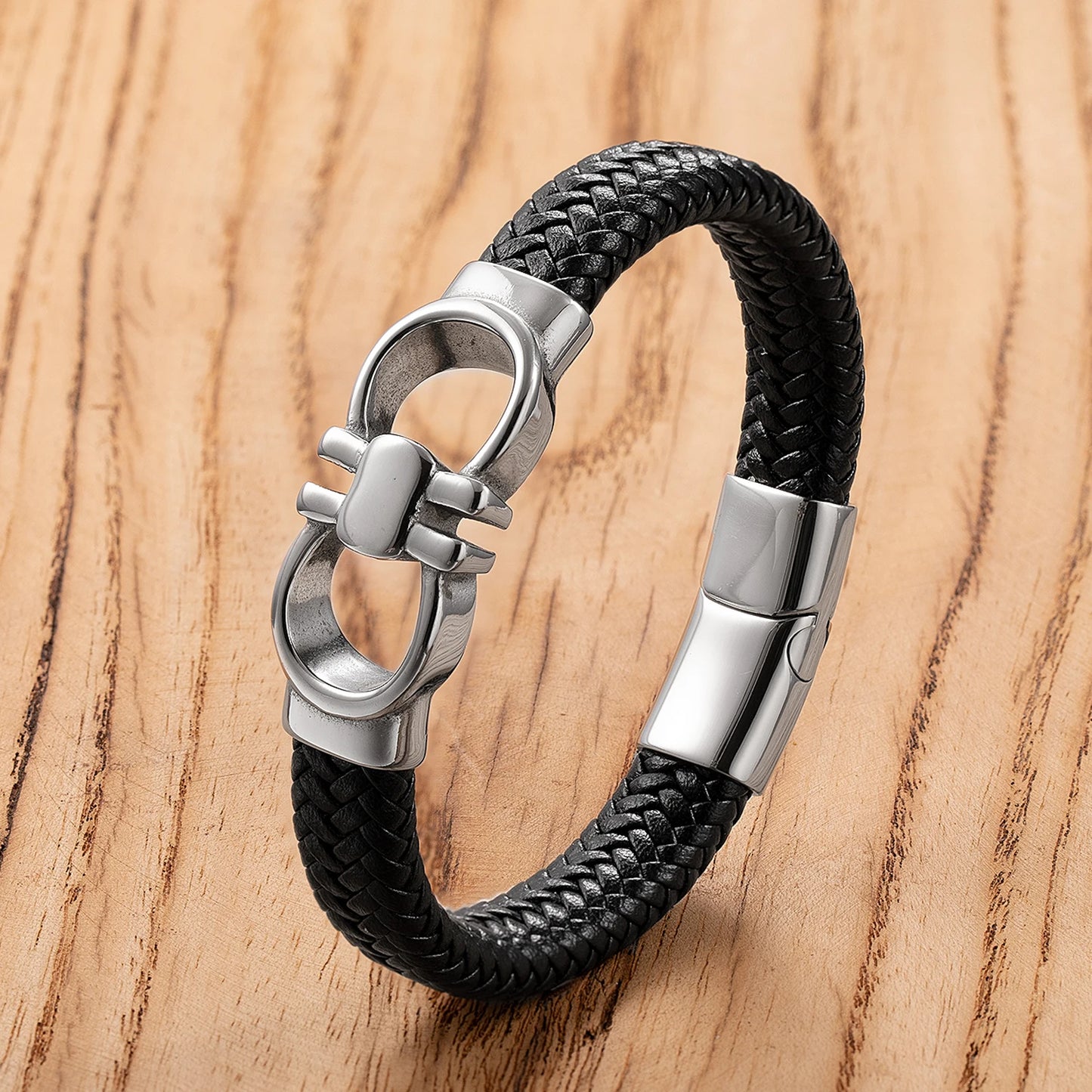 Fashion Hip-Hop Stainless Steel Bracelet Man European and American Vintage Leather Rope Braided Bracelets Individuality Gift